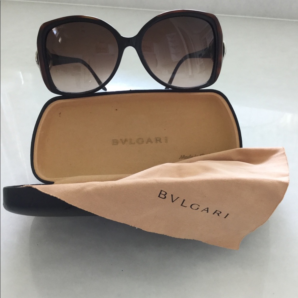 Authentic Bvlgari sunglasses with case and cloth